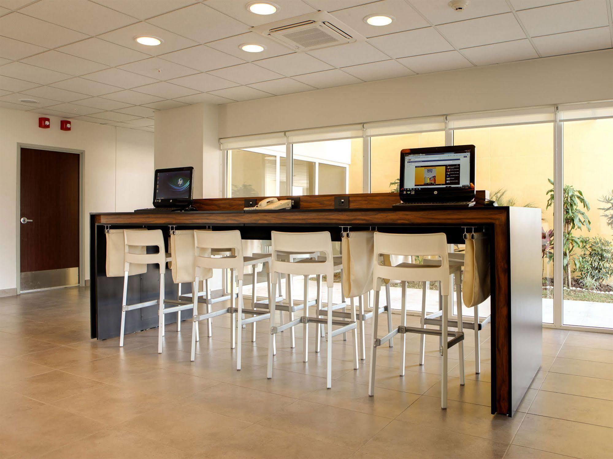 City Express By Marriott Monterrey Norte Exterior foto